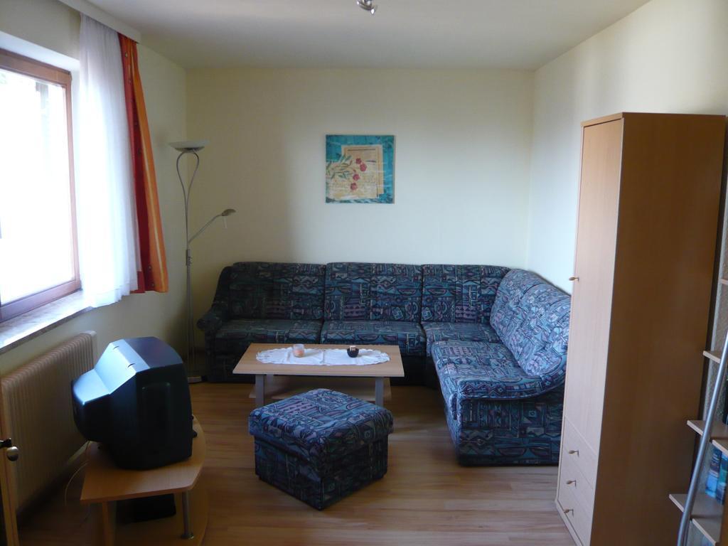 Appartementhaus Karawankenpromenade Velden am Woerthersee Room photo